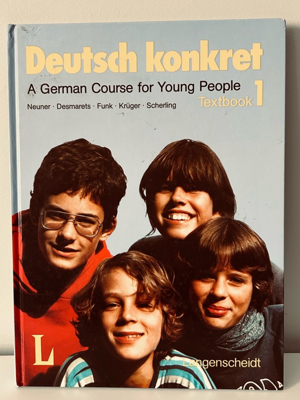 Deutsch konkret Textbook 1
